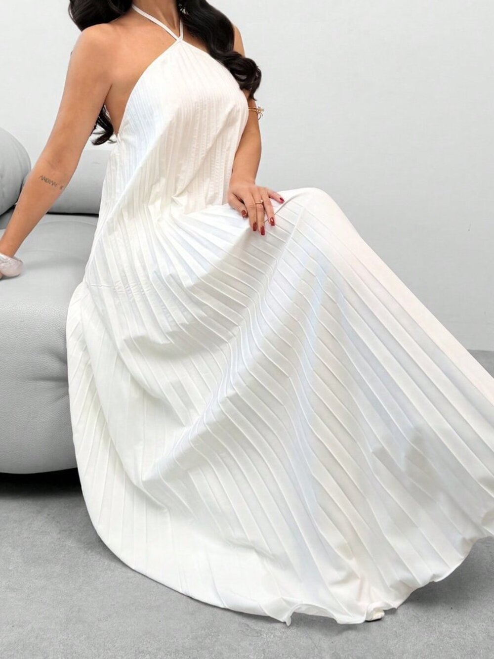 White Elegant Women's Pleated Halter Neck Maxi Dress - Picture 10 of 11